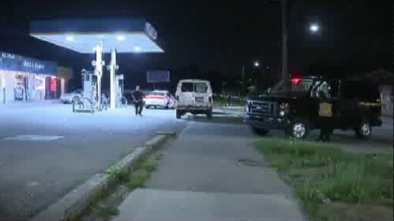 Man killed in shooting at Detroit gas station