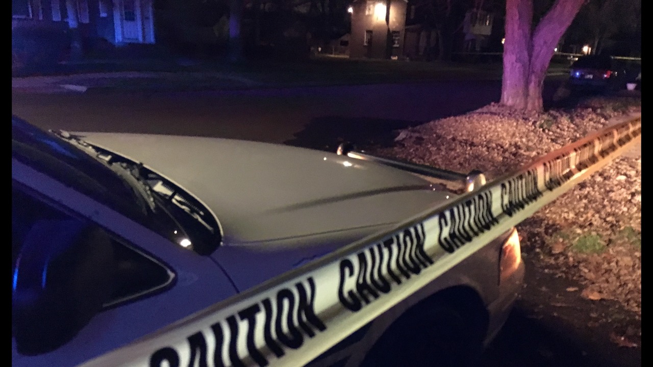 1 killed in triple shooting on Detroit's west side