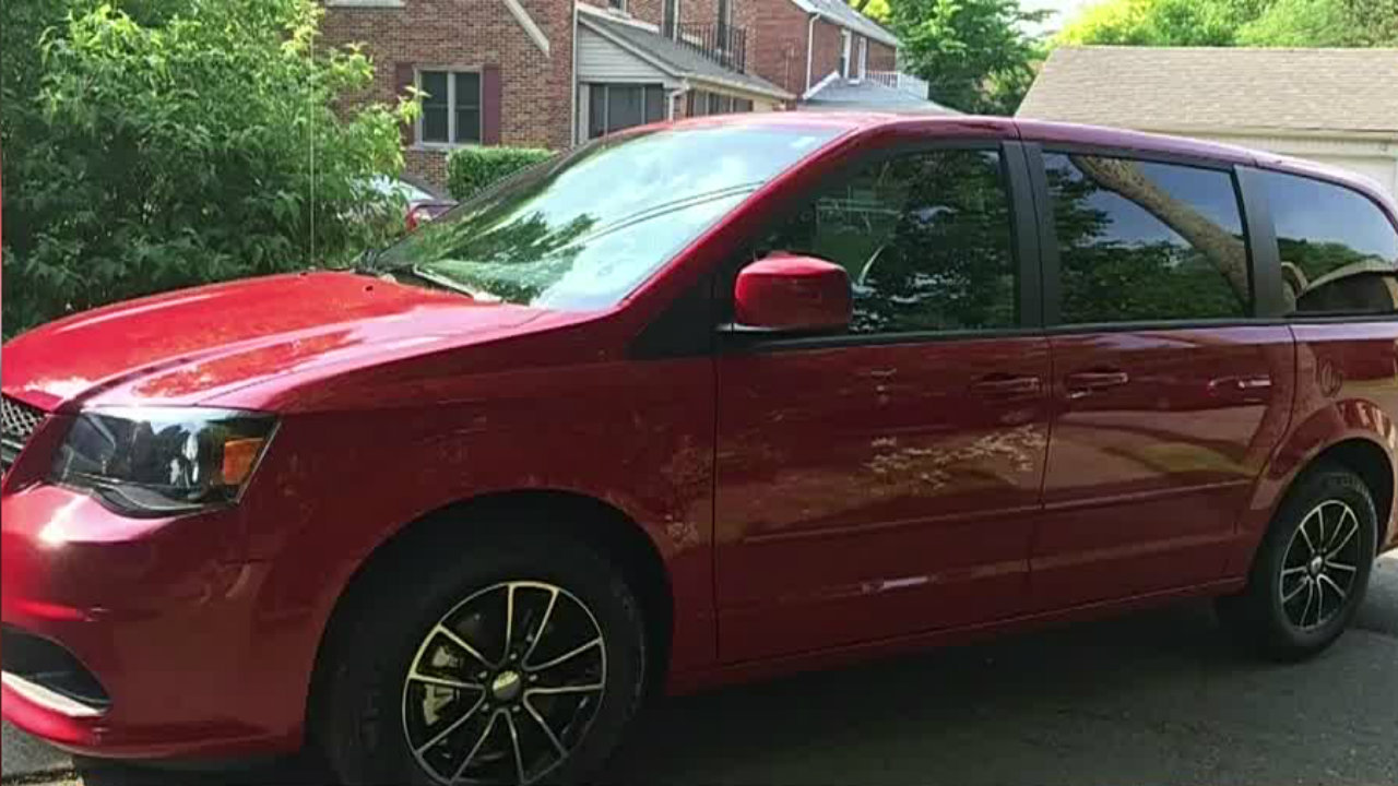 Driver carjacked by 2 teens in broad daylight on Detroit's... - WDIV Detroit