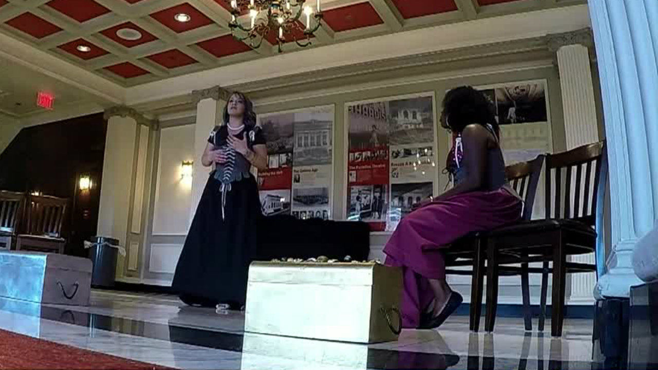 Director brings love of Detroit, Shakespeare together - WDIV Detroit