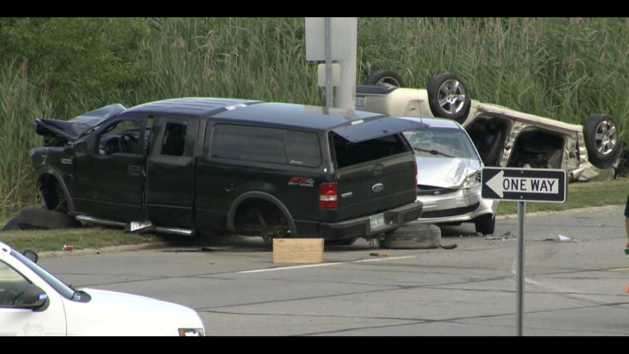 Innocent driver killed when suspects fleeing... - WDIV Detroit