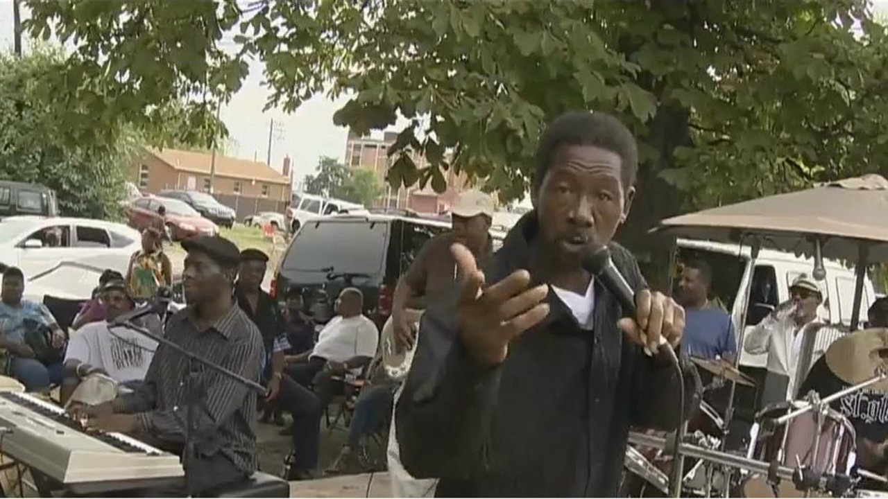 Uniquely Detroit: John's Carpet House - WDIV Detroit