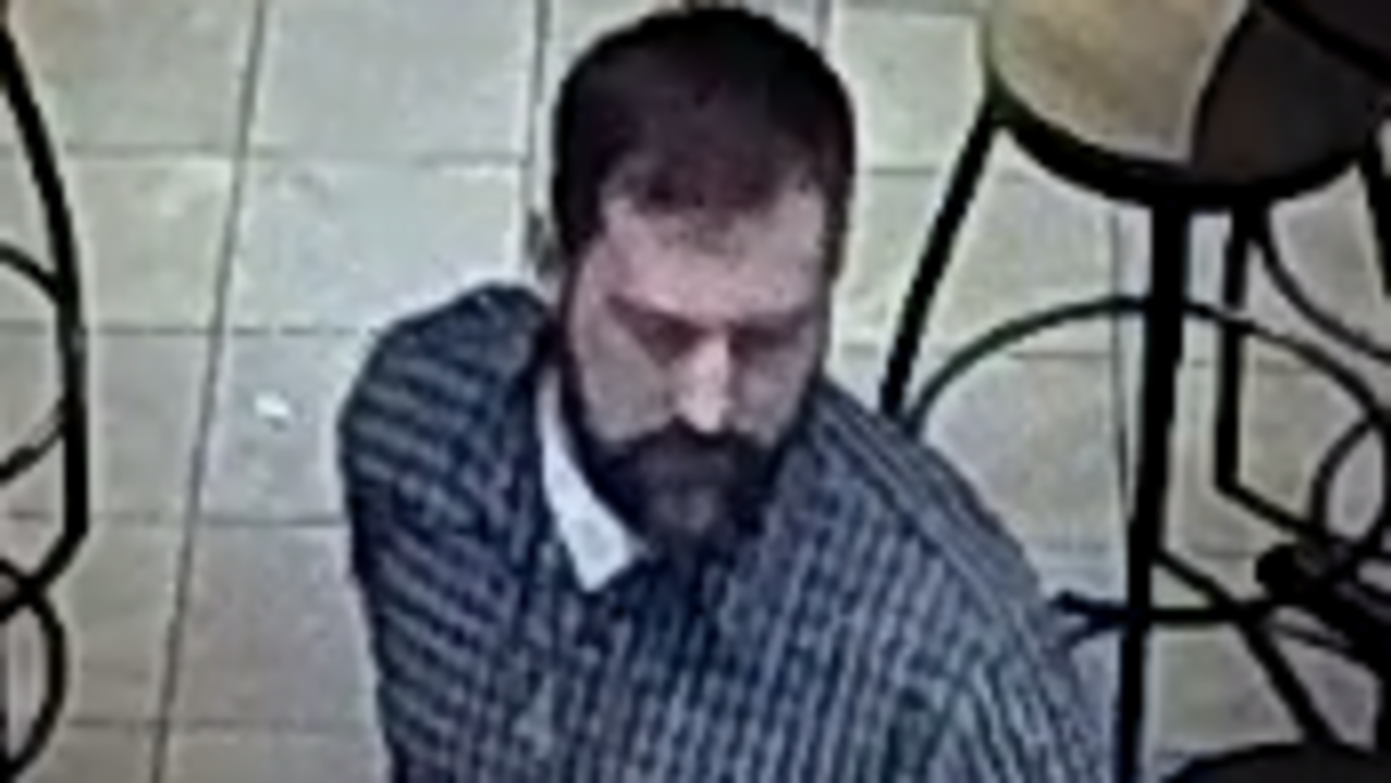 Surveillance video shows tip theft at Buffalo Wild Wings in Westland