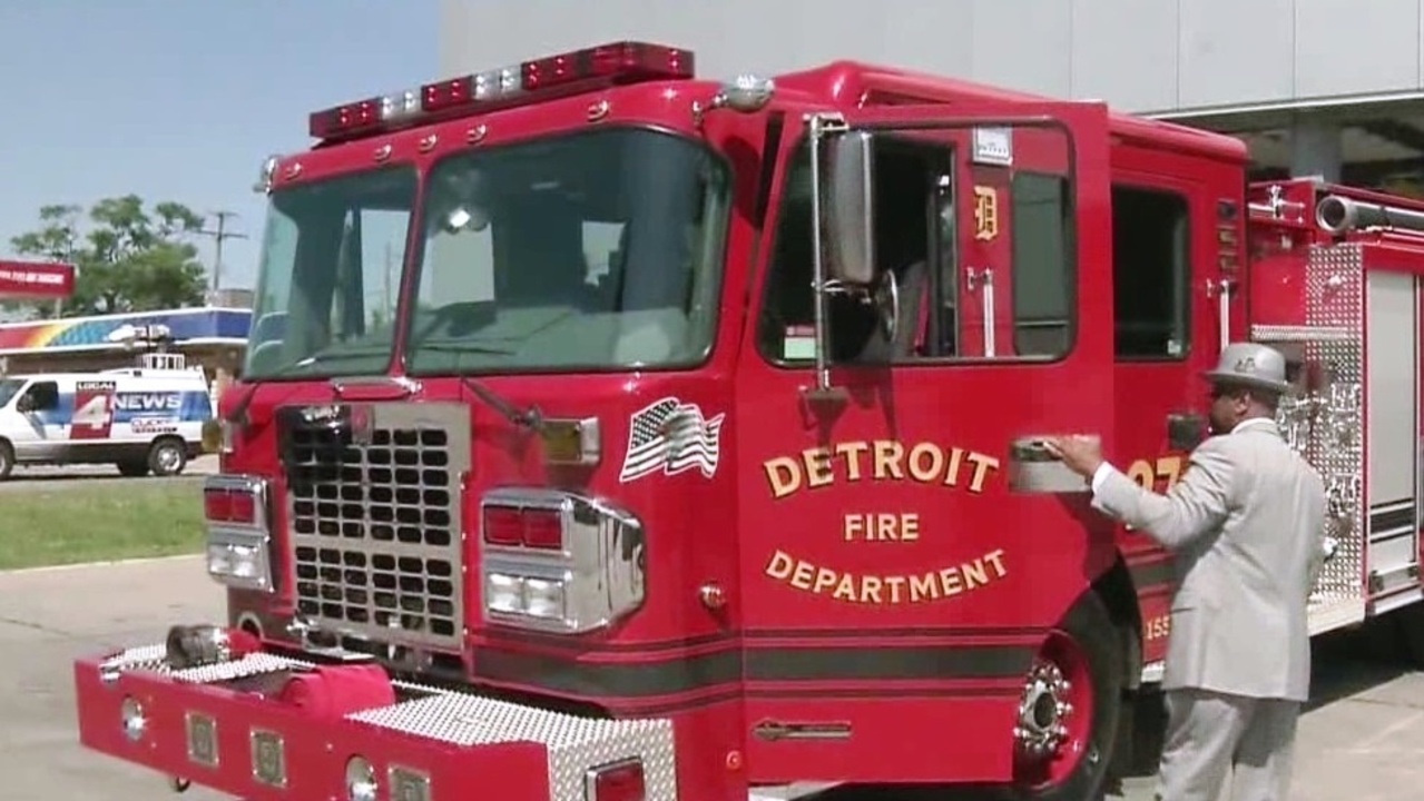 Detroit fire stations to get 5 new engines Friday