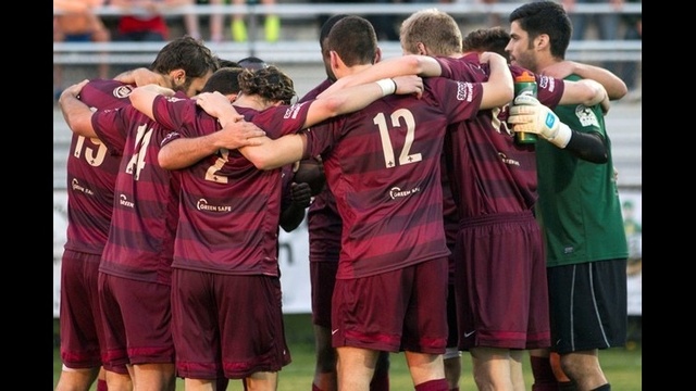 Detroit City FC huddle May 23 2014 vs Lansing United_26901904