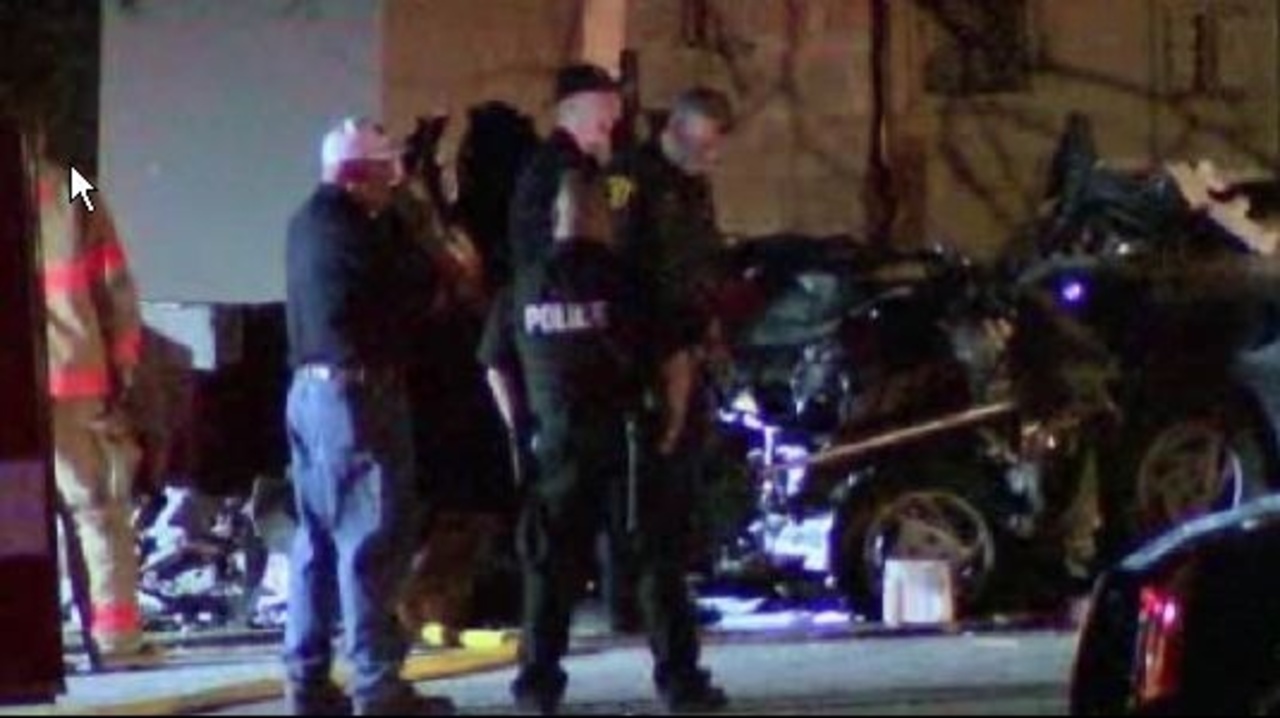 Trenton police investigate early morning deadly accident