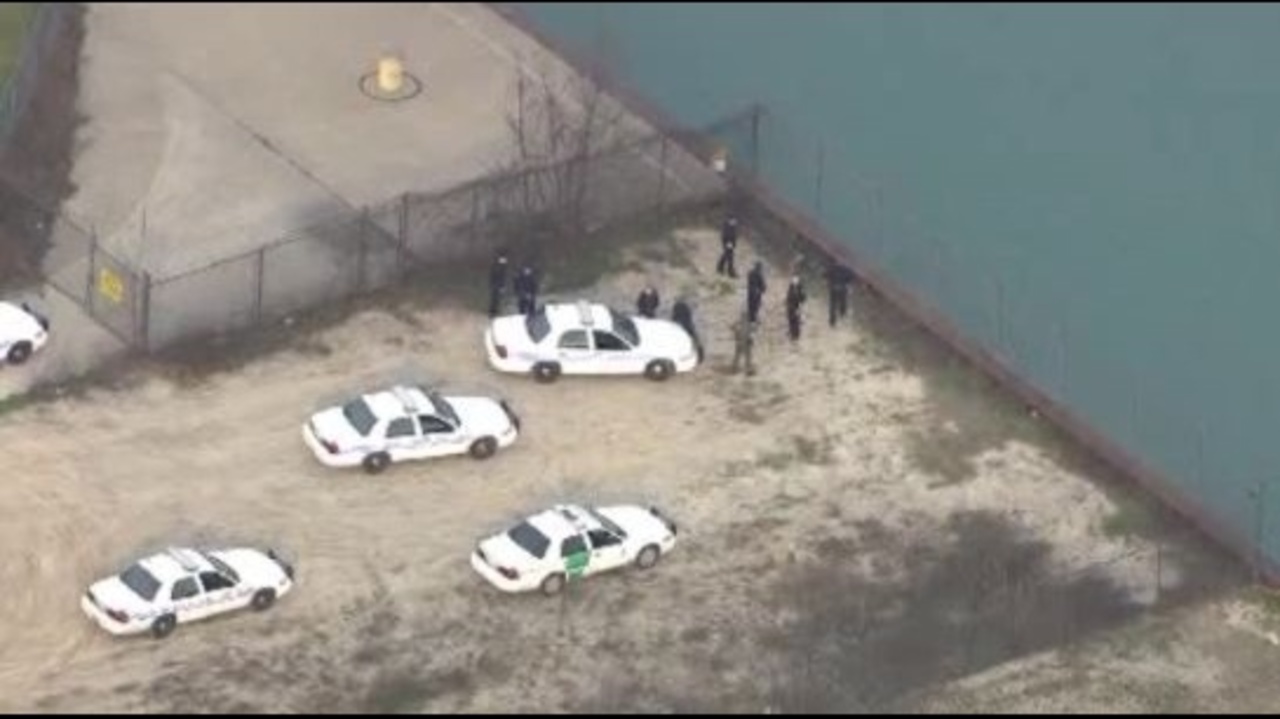 Man's body found in Detroit River