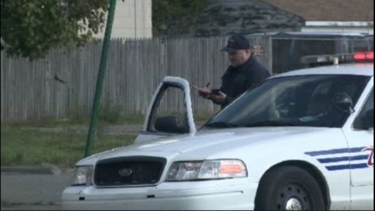 Man shot while walking on Detroit's west side
