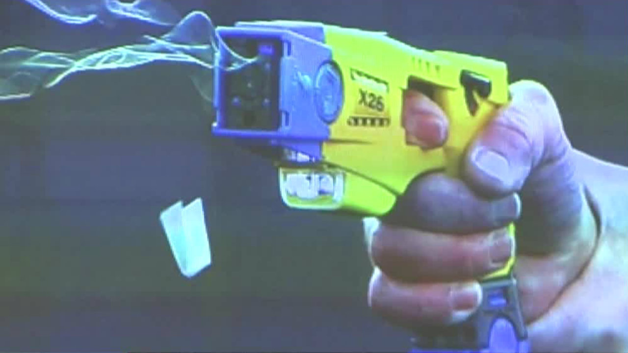 City approves Taser use for Detroit police officers