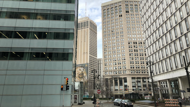 Dry, chilly day ahead in Metro Detroit