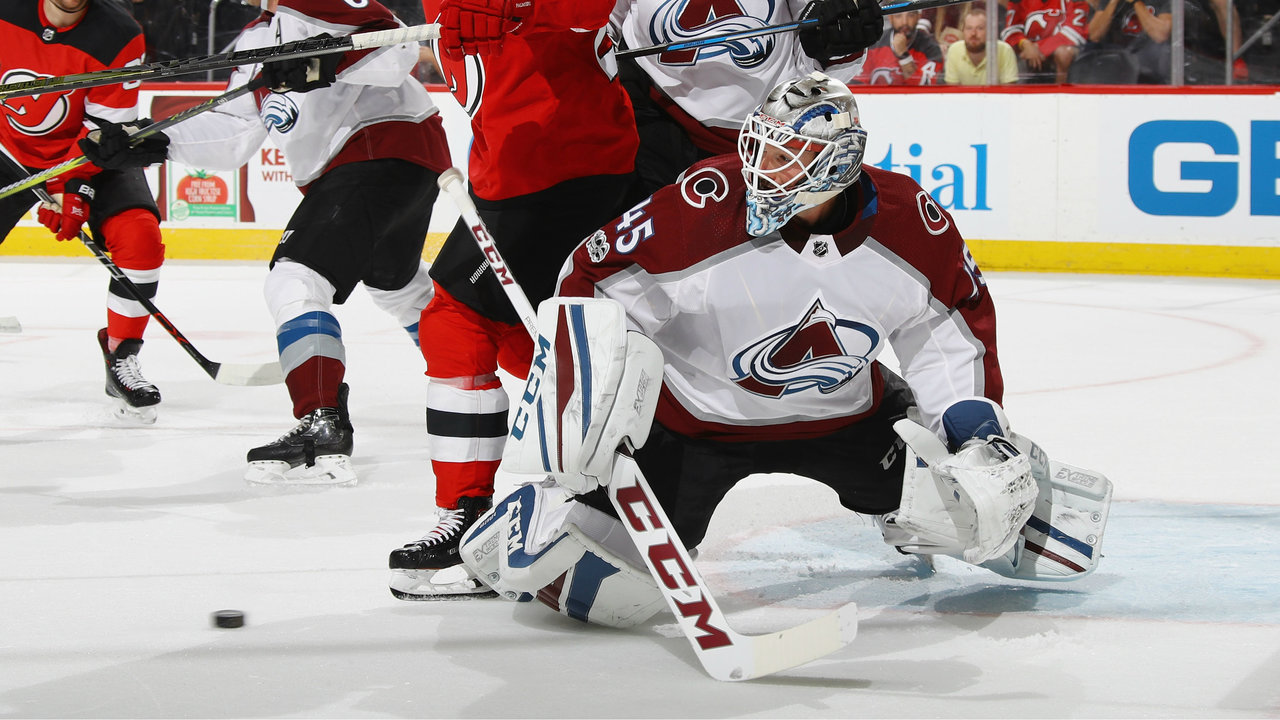 Goalie Jonathan Bernier signs 3-year contract with Red Wings