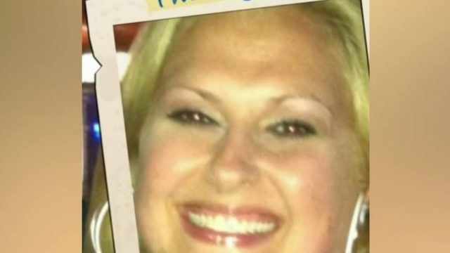 Drivers at Flat Rock Speedway help family of slain woman try to find killer