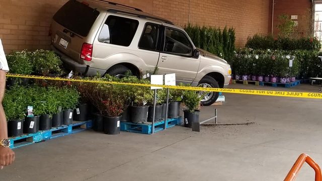 Man loses control of SUV, strikes pedestrian, crashes into Bloomfield&hellip;