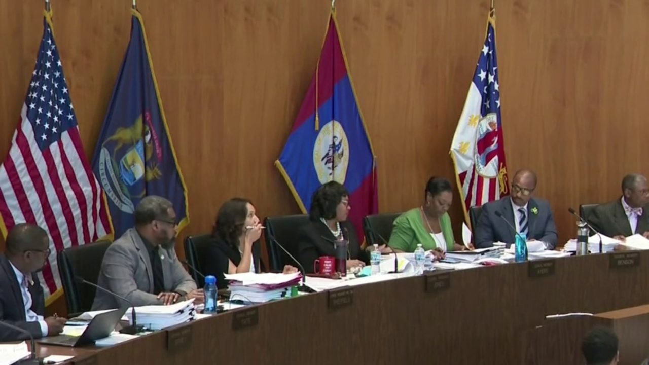 Detroit City Council Approves Fca Land Swap Deal Paving